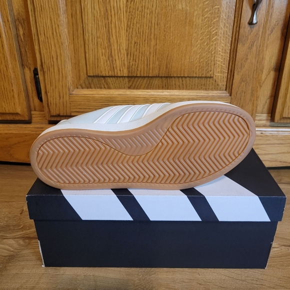 Adidas Womens Size 8 Grand Court 2.0 Mint Green & White Sneakers Shoes JH8679 - Picture 6 of 9